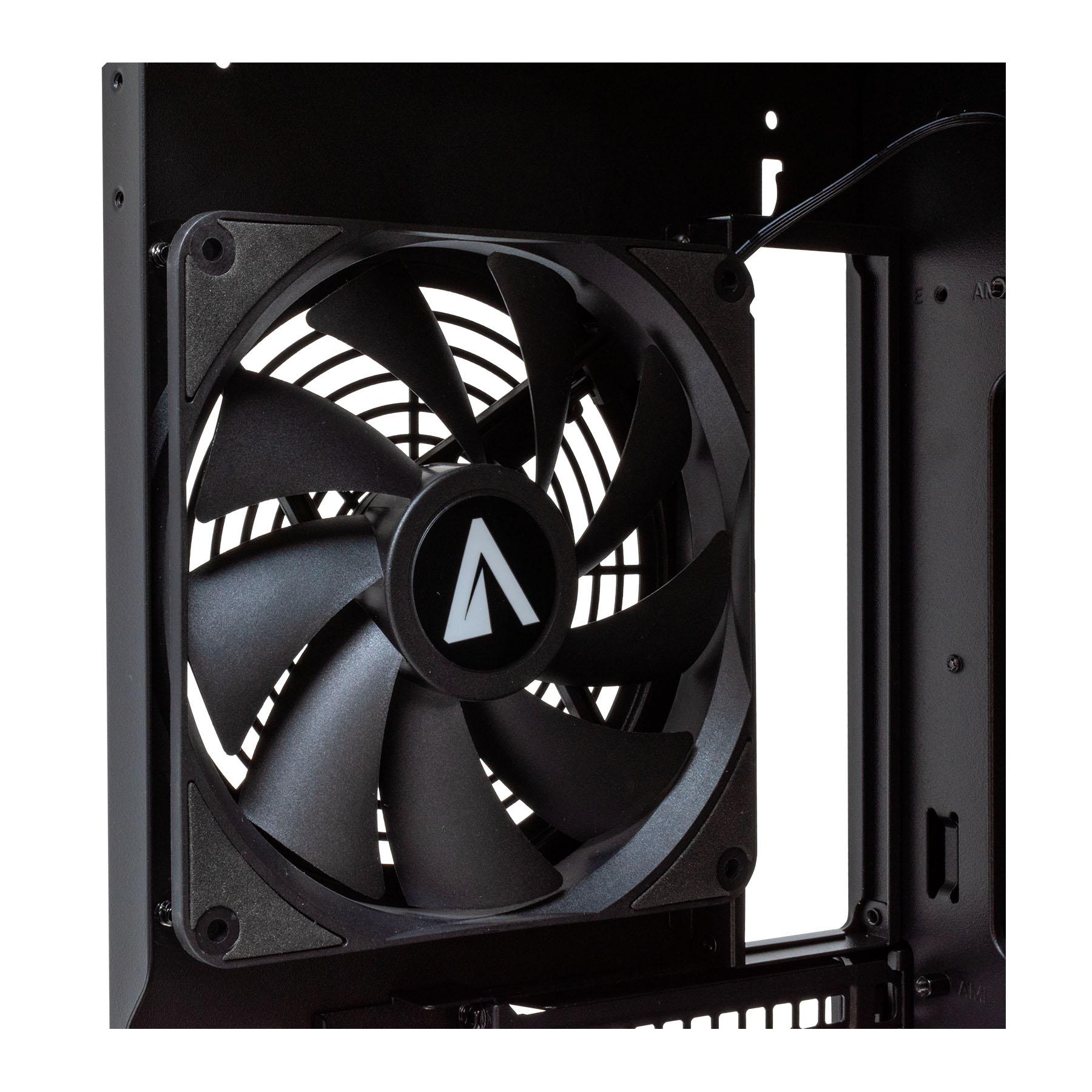 Caja AI Pro 100 preparada para dos GPU y con capacidad para 15 ventiladores y 8 discos.